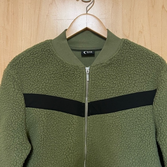 Zyia Active Flying V Sherpa Bomber Jacket - Picture 5 of 12